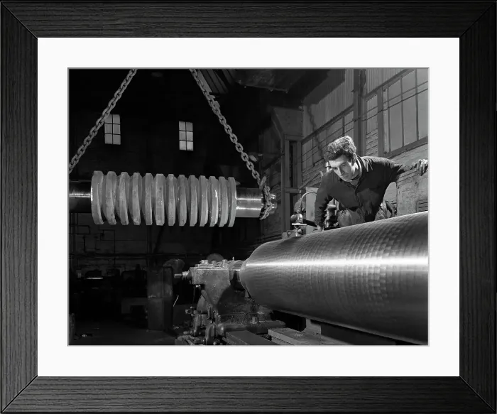 Framed Print : Machining industrial rollers at the Wombwell Foundry & Engineering Co, South Yorkshire, 1963 Framed Print : Machining industrial rollers at the Wombwell Foundry & Engineering Co, South Yorkshire, 1963