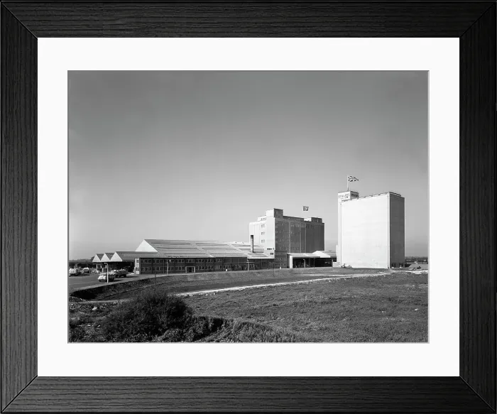 Framed Print : The exterior of Spillers Animal Foods mill, Gainsborough, Lincolnshire, 1962. Artist Framed Print : The exterior of Spillers Animal Foods mill, Gainsborough, Lincolnshire, 1962. Artist