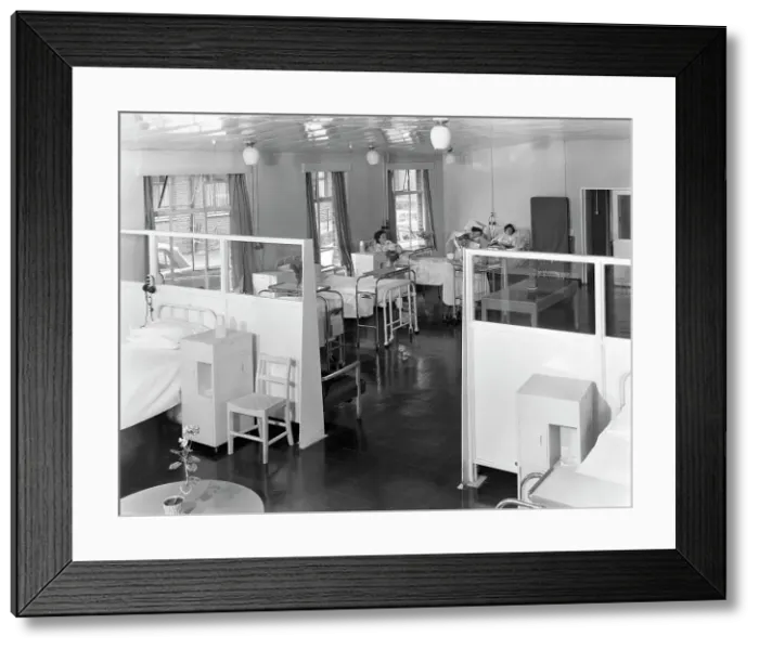 Framed Print : Ward One at the Montague Hospital in Mexborough, South Yorkshire, 1959 Framed Print : Ward One at the Montague Hospital in Mexborough, South Yorkshire, 1959