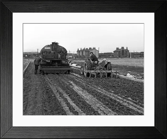 Framed Print : Road construction work, Doncaster, South Yorkshire, November 1955 Framed Print : Road construction work, Doncaster, South Yorkshire, November 1955