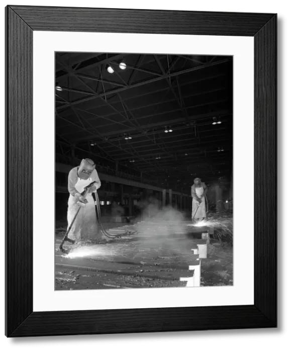 Framed Print : Steelworkers at Park Gate Iron and Steel Co, Rotherham, South Yorkshire, April 1964 Framed Print : Steelworkers at Park Gate Iron and Steel Co, Rotherham, South Yorkshire, April 1964