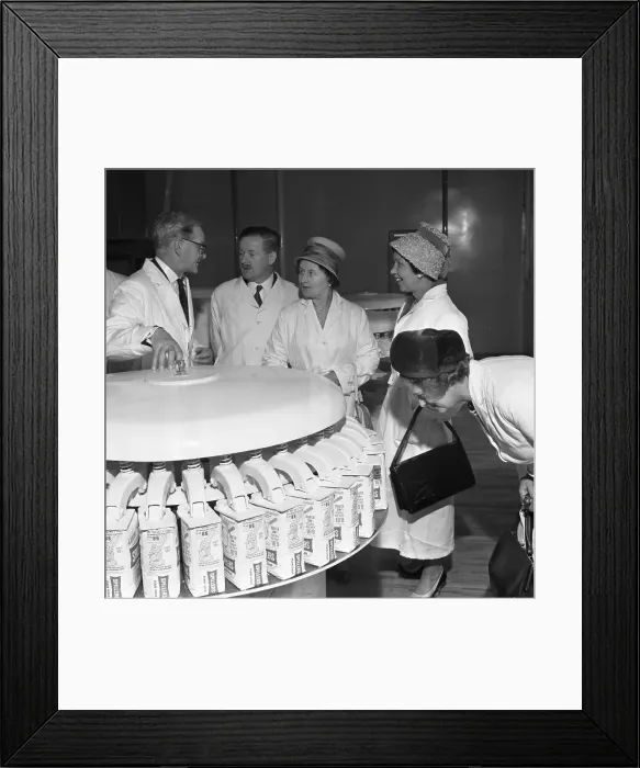 Framed Print : During an open day at Spillers foods in Gainsborough, Lincolnshire, 1962. Artist Framed Print : During an open day at Spillers foods in Gainsborough, Lincolnshire, 1962. Artist