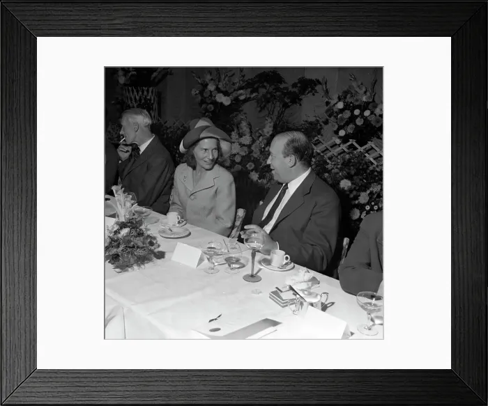 Framed Print : Chatting after dinner at a social function at Spillers Foods, Gainsborough, Lincolnshire, 1962 Framed Print : Chatting after dinner at a social function at Spillers Foods, Gainsborough, Lincolnshire, 1962
