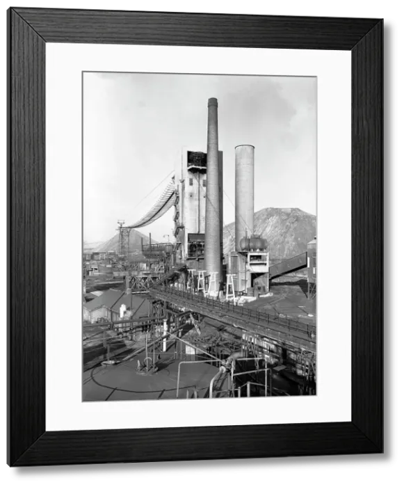 Framed Print : Mitchell Main coal preparation plant, Wombwell, South Yorkshire, 1956 Framed Print : Mitchell Main coal preparation plant, Wombwell, South Yorkshire, 1956