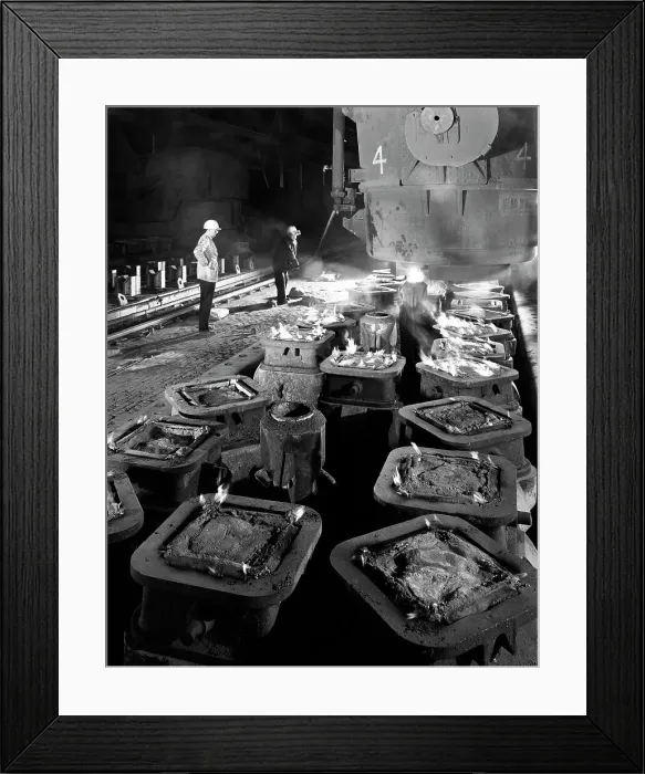 Framed Print : Pig casting at the Park Gate Iron & Steel Co, Rotherham, South Yorkshire, 1964 Framed Print : Pig casting at the Park Gate Iron & Steel Co, Rotherham, South Yorkshire, 1964