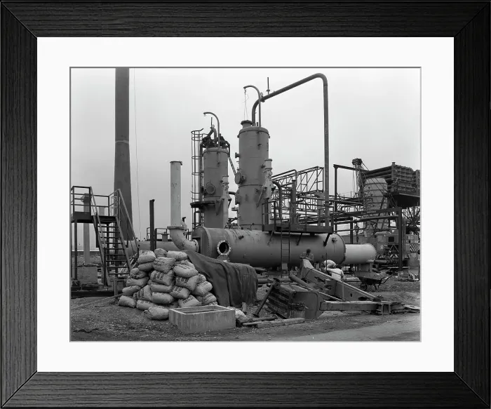 Framed Print : Sulphur recovery plant under construction at the Coleshill Gas Works, Warwickshire, 1962 Framed Print : Sulphur recovery plant under construction at the Coleshill Gas Works, Warwickshire, 1962