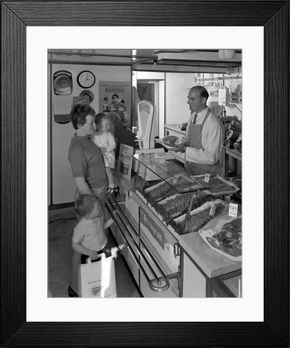 Framed Print : The new metric system of buying food, Stocksbridge, near Sheffield, South Yorkshire, 1966 Framed Print : The new metric system of buying food, Stocksbridge, near Sheffield, South Yorkshire, 1966