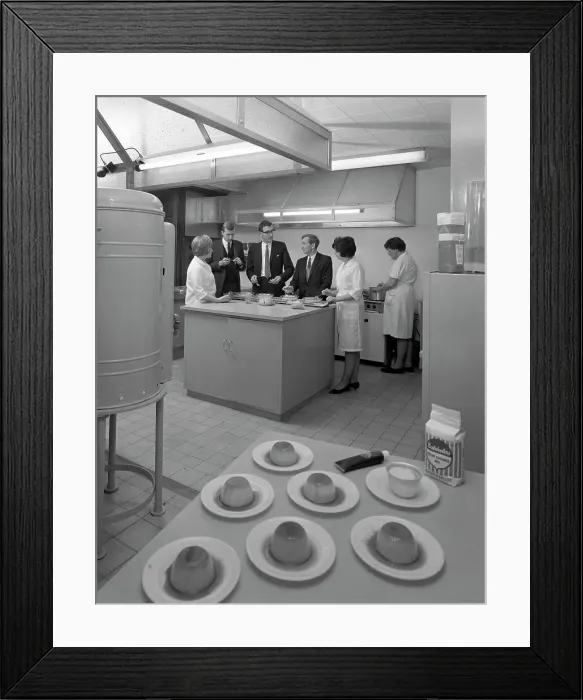 Framed Print : Food tasting in a new experimental kitchen, Batchelors Foods, Sheffield, South Yorkshire, 1966 Framed Print : Food tasting in a new experimental kitchen, Batchelors Foods, Sheffield, South Yorkshire, 1966