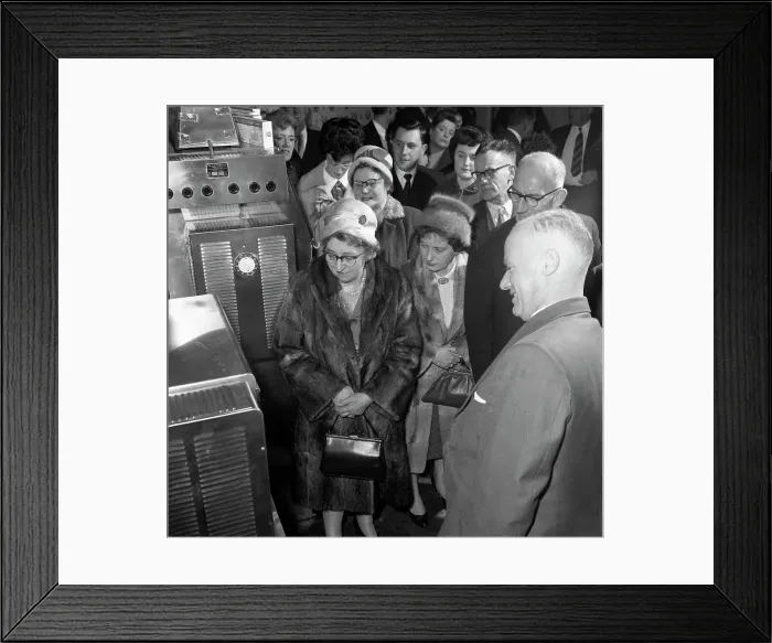 Framed Print : Women in fur coats at a food exhibition, Wilsic, near Doncaster, South Yorkshire, 1961 Framed Print : Women in fur coats at a food exhibition, Wilsic, near Doncaster, South Yorkshire, 1961