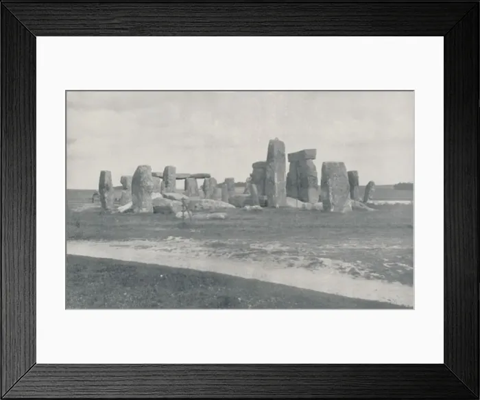 Framed Print : Stonehenge, 1910. Artist: Photochrom Co Ltd of London Framed Print : Stonehenge, 1910. Artist: Photochrom Co Ltd of London