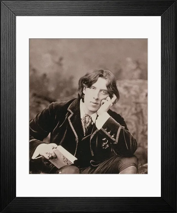 Framed Print : Oscar Wilde, Irish born playwright and wit, 1882 Framed Print : Oscar Wilde, Irish born playwright and wit, 1882