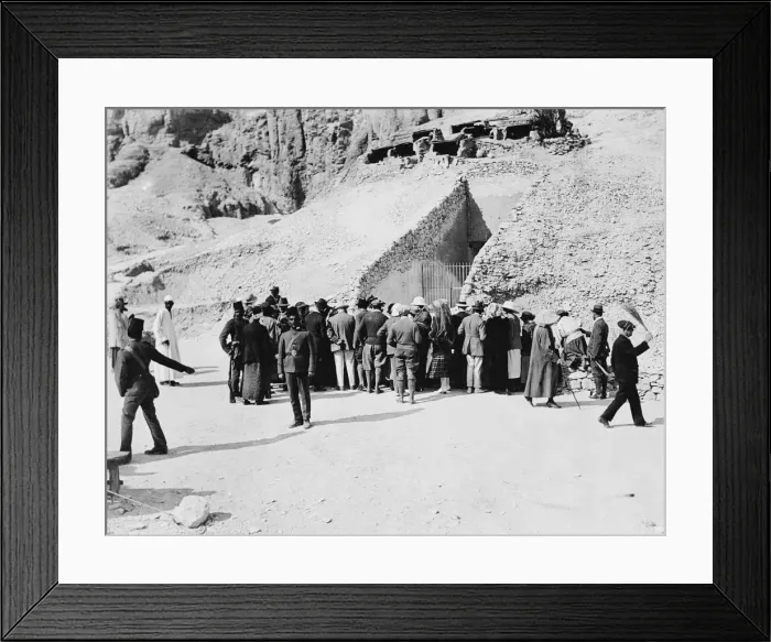 Framed Print : Crowd outside Tutankhamuns tomb, Valley of the Kings, Egypt, 1922. Artist: Harry Burton