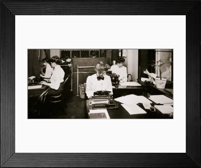 Framed Print : Women working in a typing pool, 1900 Framed Print : Women working in a typing pool, 1900