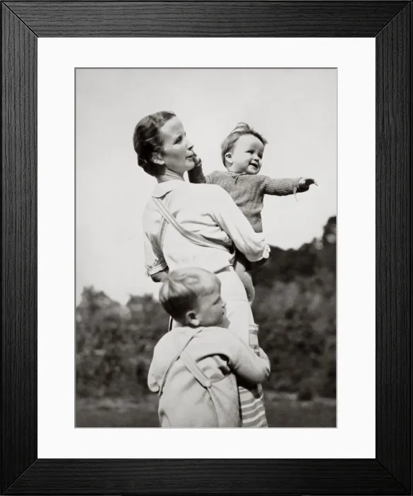 Framed Print : A Happy Mother, a National Socialist Ideal, Germany, 1936 Framed Print : A Happy Mother, a National Socialist Ideal, Germany, 1936