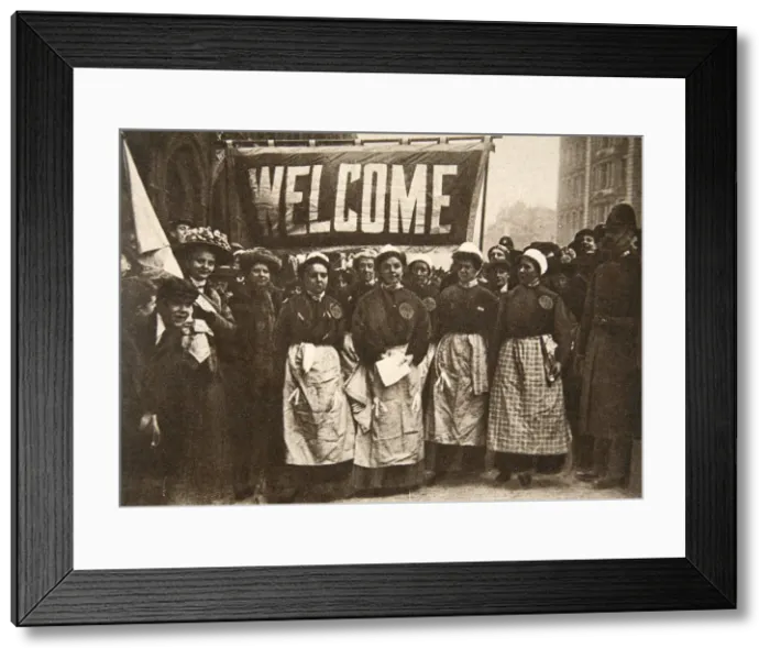 Framed Print : The welcome to the victims of masculine tyranny, 1908. Artist: Central News Framed Print : The welcome to the victims of masculine tyranny, 1908. Artist: Central News
