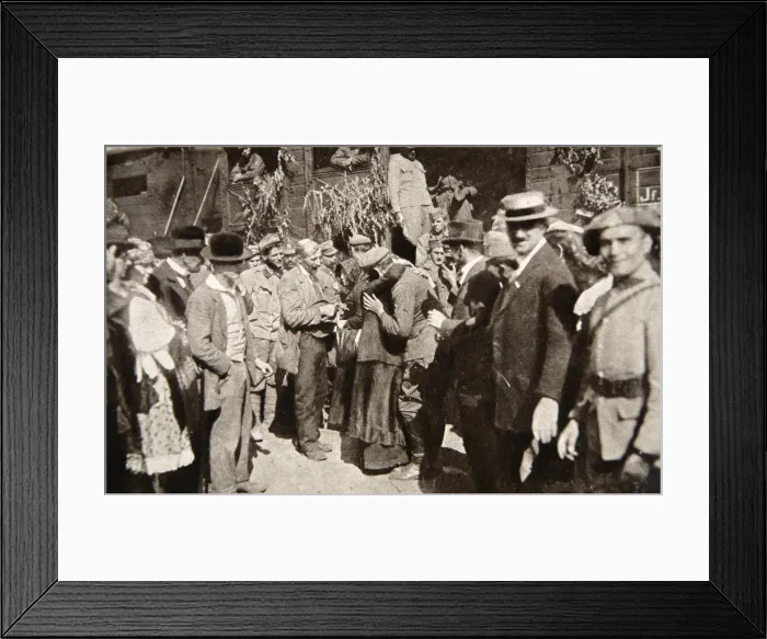 Framed Print : A German mother meets her son for the first time for five years, 1919 Framed Print : A German mother meets her son for the first time for five years, 1919