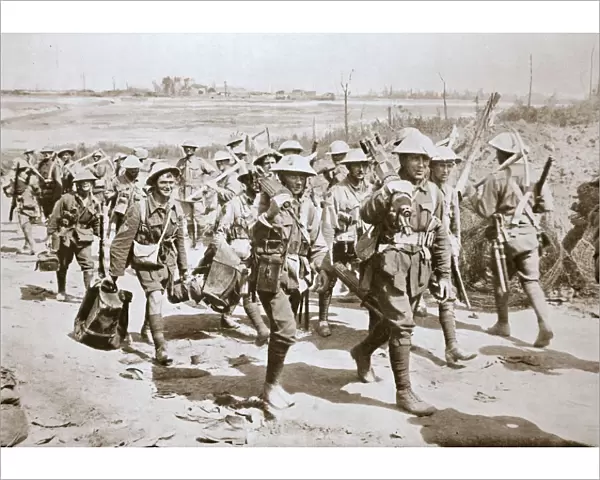 Australian machine-gunners returning from the trenches, France, World War I, 1916