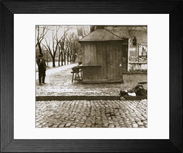 Framed Print : An onlooker observes a dead man left in the streets, Russia, early 20th century. Artist Framed Print : An onlooker observes a dead man left in the streets, Russia, early 20th century. Artist