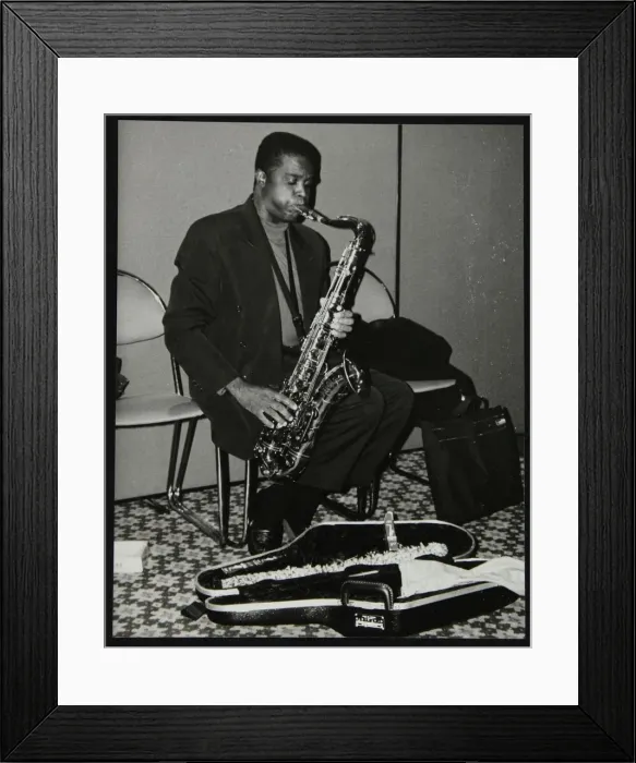 Framed Print : American tenor saxophonist Rickey Woodard at The Fairway, Welwyn Garden City, Hertfordshire, 1996 Framed Print : American tenor saxophonist Rickey Woodard at The Fairway, Welwyn Garden City, Hertfordshire, 1996
