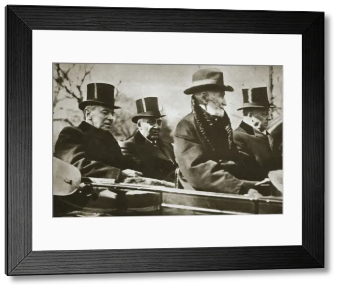 Framed Print : Presidents Wilson and Harding travelling to the Capitol, Washington DC, USA, 1921 Framed Print : Presidents Wilson and Harding travelling to the Capitol, Washington DC, USA, 1921