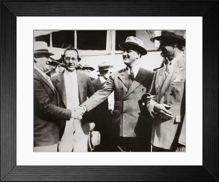 Framed Print : President Roosevelt, returning to Miami, Florida, USA, after a fishing trip, 13 April, 1934 Framed Print : President Roosevelt, returning to Miami, Florida, USA, after a fishing trip, 13 April, 1934