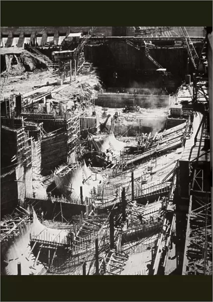Building the Fort Loudon Dam, Tennessee, USA, early 1940s
