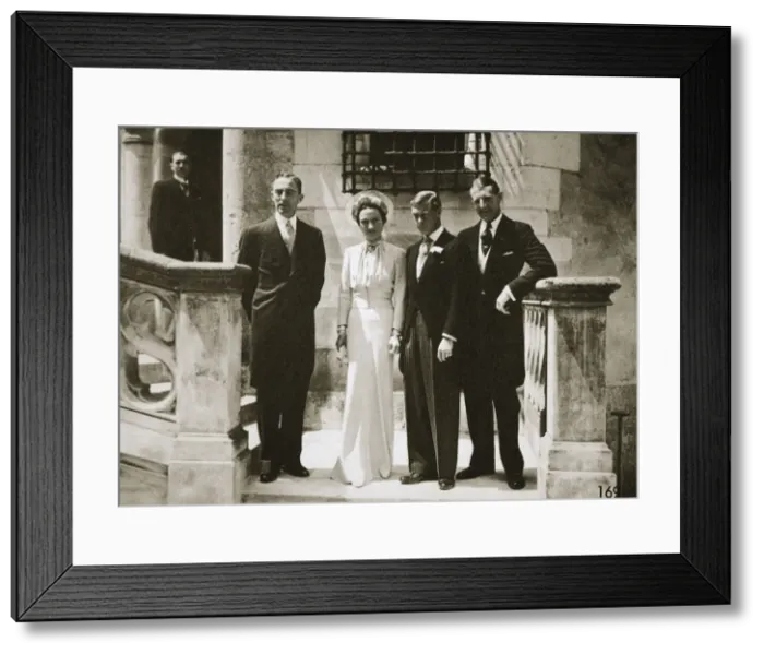 Framed Print : The wedding party at the marriage of the Duchess and Duke of Windsor, France, 3 June 1937 Framed Print : The wedding party at the marriage of the Duchess and Duke of Windsor, France, 3 June 1937