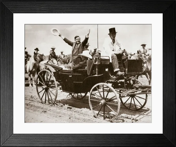 Framed Print : Wendell Willkie, American politician, Cheyenne, Wyoming, USA, 1940 Framed Print : Wendell Willkie, American politician, Cheyenne, Wyoming, USA, 1940