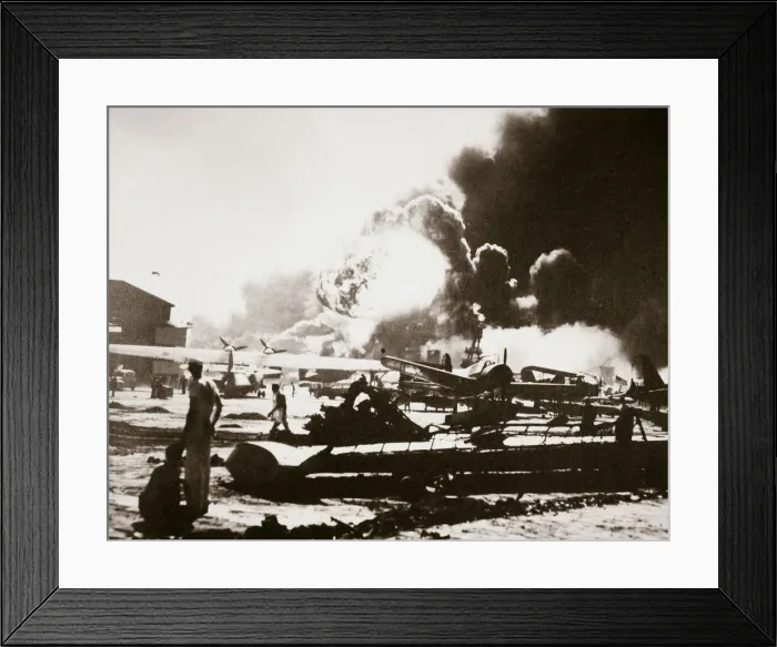 Framed Print : The wreckage-strewn Naval Air Station, Pearl Harbour, 7th December 1941 Framed Print : The wreckage-strewn Naval Air Station, Pearl Harbour, 7th December 1941