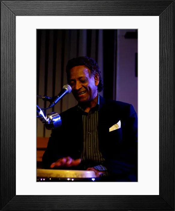 Framed Print : Frank Holder, Jazz Hastings, Hastings, East Sussex. Artist: Brian O Connor Framed Print : Frank Holder, Jazz Hastings, Hastings, East Sussex. Artist: Brian O Connor