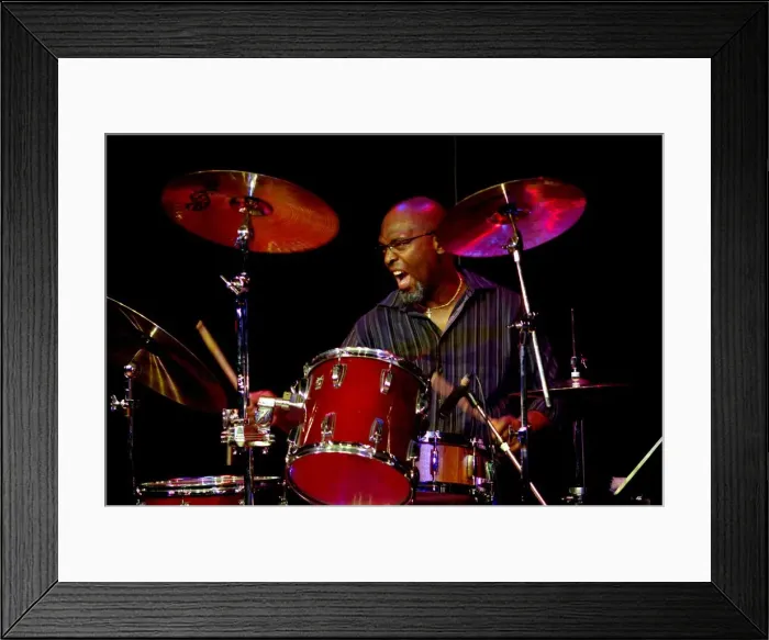 Framed Print : Sam Kelly, The Hawth Theatre, Crawley, West Sussex, 2009. Artist: Brian O Connor Framed Print : Sam Kelly, The Hawth Theatre, Crawley, West Sussex, 2009. Artist: Brian O Connor