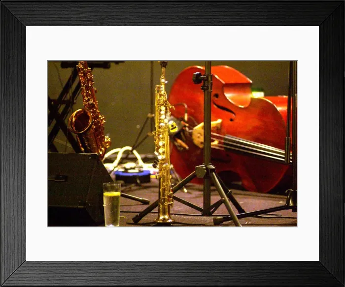 Framed Print : Alto Sax, Venue M, Hastings, East Sussex. Artist: Brian O Connor Framed Print : Alto Sax, Venue M, Hastings, East Sussex. Artist: Brian O Connor