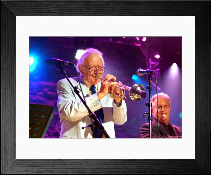 Framed Print : Humphrey Lyttelton, Brecon Jazz Festival, Powys, Wales, 2007. Artist: Brian O Connor Framed Print : Humphrey Lyttelton, Brecon Jazz Festival, Powys, Wales, 2007. Artist: Brian O Connor