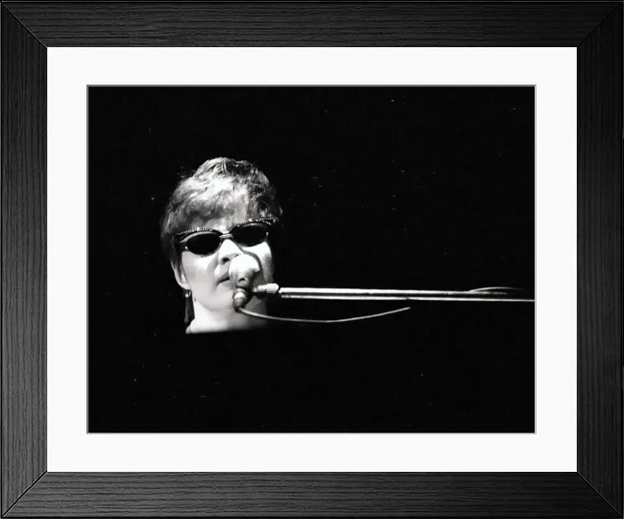 Framed Print : Diane Schuur, Ronnie Scotts, London, 1994. Artist: Brian O Connor Framed Print : Diane Schuur, Ronnie Scotts, London, 1994. Artist: Brian O Connor