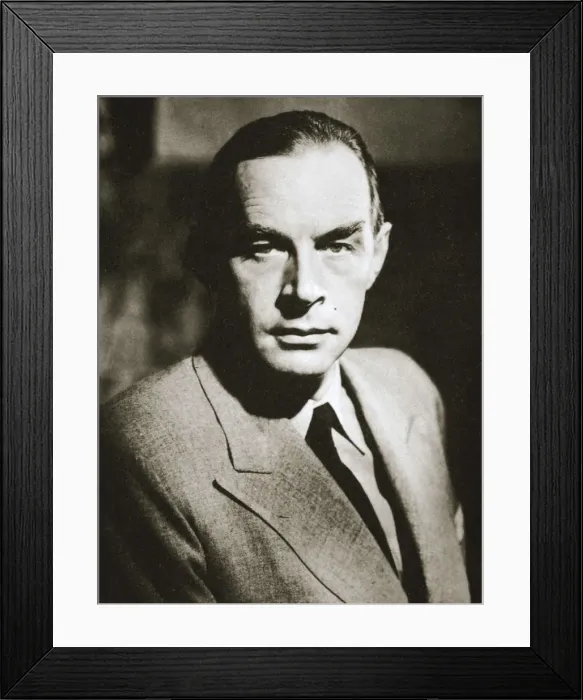 Framed Print : Erich Maria Remarque, German author, late 1920s Framed Print : Erich Maria Remarque, German author, late 1920s