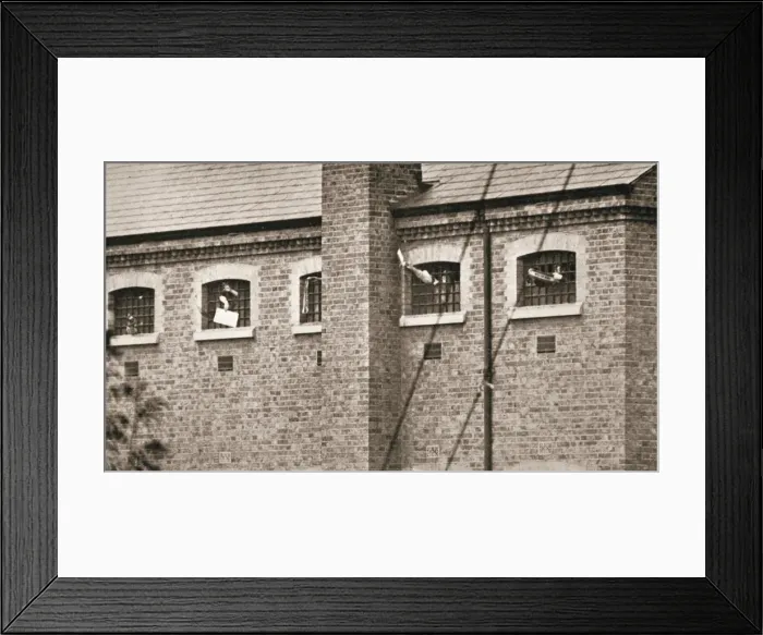 Framed Print : Hunger strikers waving to Christabel Pankhurst from their cells in Holloway Prison, London, 1909 Framed Print : Hunger strikers waving to Christabel Pankhurst from their cells in Holloway Prison, London, 1909