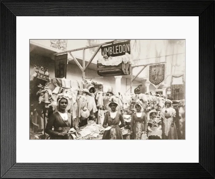Framed Print : Stand of the Wimbledon branch of the Womens Social and Political Union (WSPU), London, 1911 Framed Print : Stand of the Wimbledon branch of the Womens Social and Political Union (WSPU), London, 1911