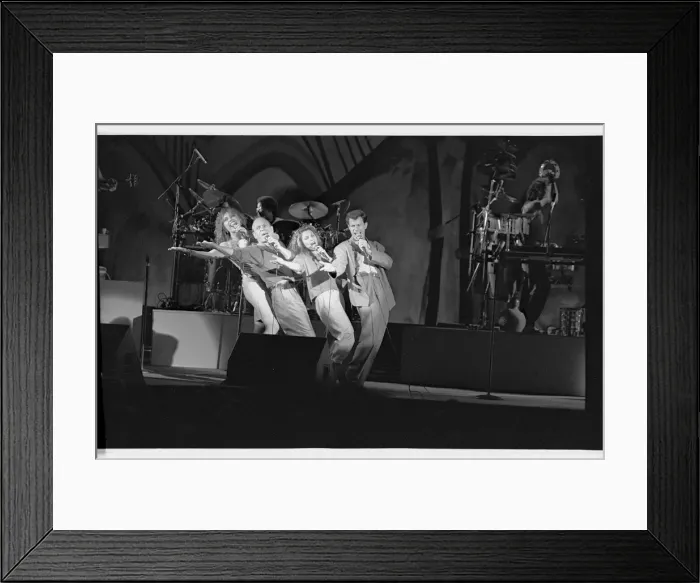 Framed Print : Manhattan Transfer, Odeon Hammersmith, 1988. Artist: Brian O Connor Framed Print : Manhattan Transfer, Odeon Hammersmith, 1988. Artist: Brian O Connor