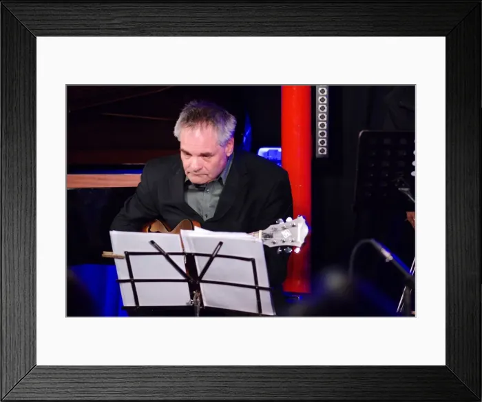 Framed Print : Shane Hill, Pizza Express, Dean St, London, 2015. Artist: Brian O Connor Framed Print : Shane Hill, Pizza Express, Dean St, London, 2015. Artist: Brian O Connor
