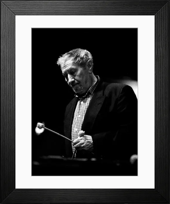 Framed Print : Bill Le Sage, Watermill Jazz Club, Dorking, Surrey, April 2000. Artist: Brian O Connor Framed Print : Bill Le Sage, Watermill Jazz Club, Dorking, Surrey, April 2000. Artist: Brian O Connor