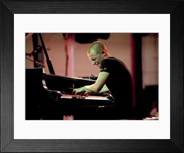 Framed Print : Esbjorn Svensson, Brecon Jazz Festival, Brecon, Powys, Wales, Aug 2005. Artist: Brian O Connor Framed Print : Esbjorn Svensson, Brecon Jazz Festival, Brecon, Powys, Wales, Aug 2005. Artist: Brian O Connor