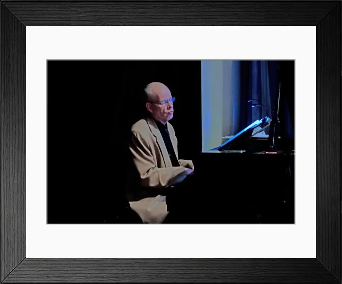 Framed Print : Richard Busiakiewicz, Watermill Jazz Club, Dorking, Surrey, Jan 2016. Artist: Brian O Connor Framed Print : Richard Busiakiewicz, Watermill Jazz Club, Dorking, Surrey, Jan 2016. Artist: Brian O Connor