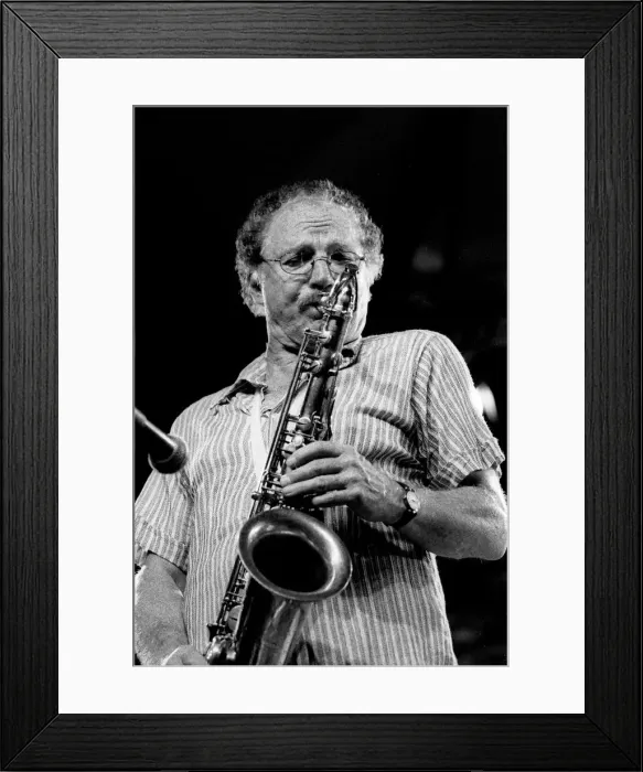 Framed Print : Frank Tiberi, Brecon Jazz Festival, Brecon, Wales, August, 2003. Artist: Brian O Connor Framed Print : Frank Tiberi, Brecon Jazz Festival, Brecon, Wales, August, 2003. Artist: Brian O Connor