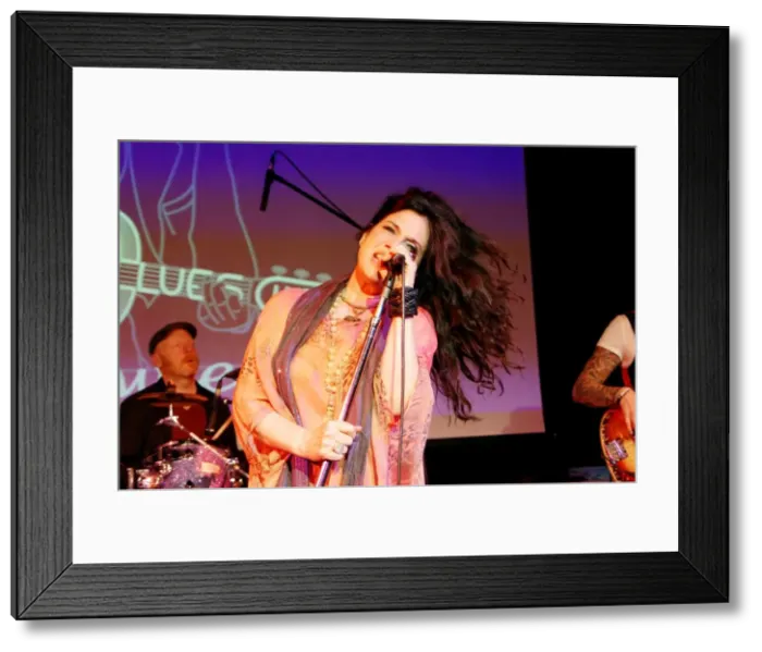 Framed Print : Sari Schorr, Hawth, Crawley, West Sussex, April 16, 2017. Artist: Brian O Connor Framed Print : Sari Schorr, Hawth, Crawley, West Sussex, April 16, 2017. Artist: Brian O Connor