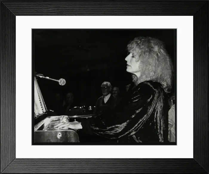Framed Print : Pianist and singer Ellyn Rucker performing at The Fairway, Welwyn Garden City, Hertfordshire, 1992 Framed Print : Pianist and singer Ellyn Rucker performing at The Fairway, Welwyn Garden City, Hertfordshire, 1992