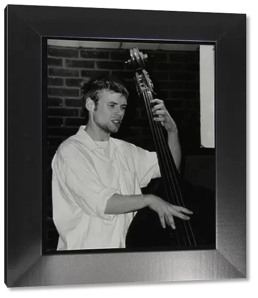 Bassist Ben Haselden playing at The Fairway, Welwyn Garden City, Hertfordshire, 8 April 2001