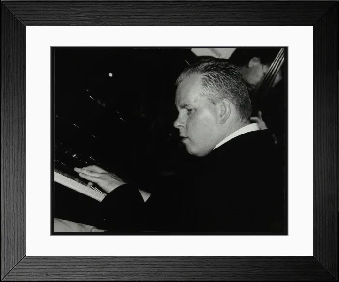 Framed Print : Richard Busiackiewicz and Leon Clayton at The Fairway, Welwyn Garden City, Hertrordshire, 2000 Framed Print : Richard Busiackiewicz and Leon Clayton at The Fairway, Welwyn Garden City, Hertrordshire, 2000