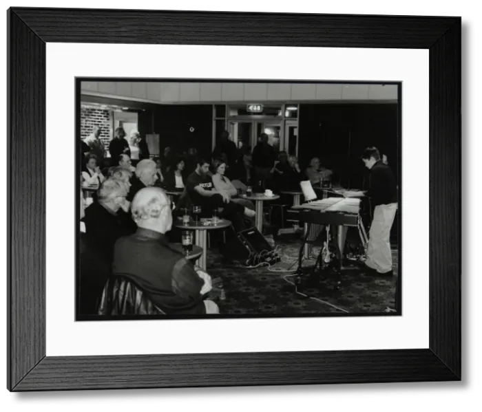 Framed Print : Lewis Wright playing the vibraphone at The Fairway, Welwyn Garden City, Hertfordshire, 2003 Framed Print : Lewis Wright playing the vibraphone at The Fairway, Welwyn Garden City, Hertfordshire, 2003