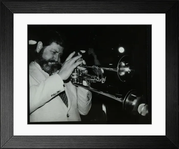 Framed Print : American trumpeter Bobby Shew performing at The Bell, Codicote, Hertfordshire, 19 May 1985 Framed Print : American trumpeter Bobby Shew performing at The Bell, Codicote, Hertfordshire, 19 May 1985