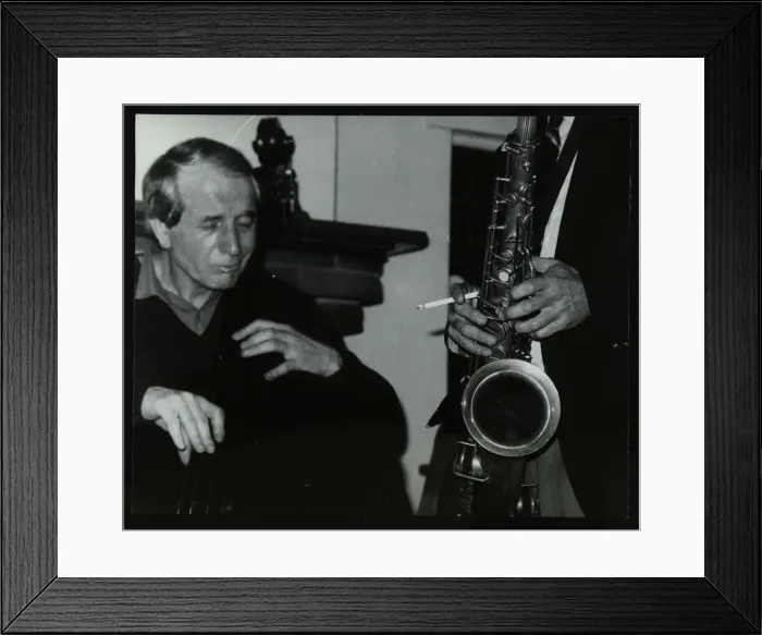 Framed Print : Phil Bates and the tenor saxophone of Spike Robinson at The Bell, Codicote, Hertfordshire, 1986 Framed Print : Phil Bates and the tenor saxophone of Spike Robinson at The Bell, Codicote, Hertfordshire, 1986